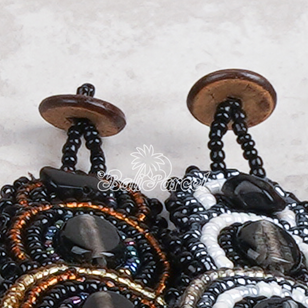 Beaded Bracelet With Cowrie Shell.