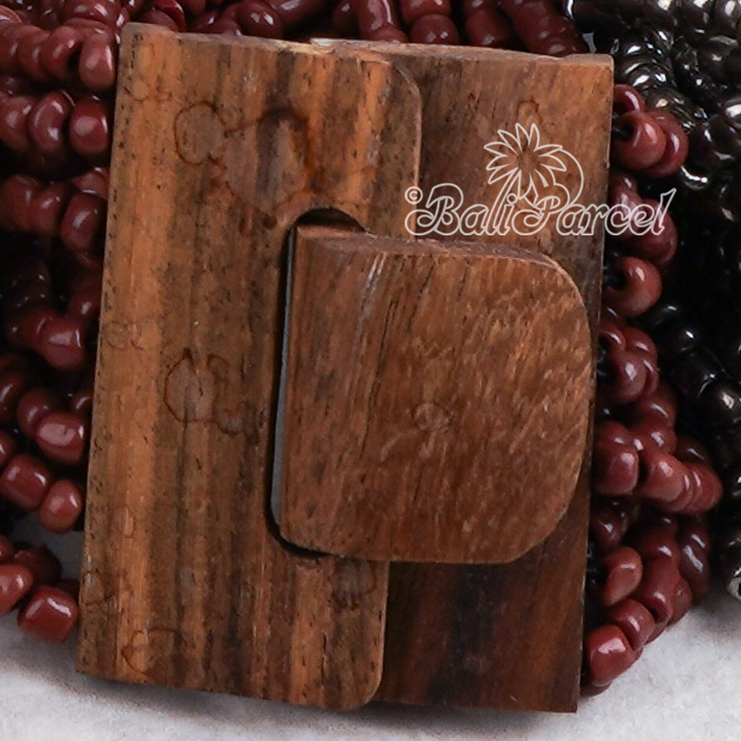 Beaded Bracelet With Wood Clasp
