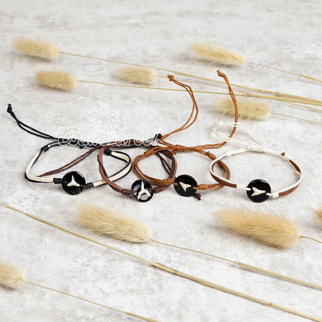 Bracelet Leather With Teeth Resin
