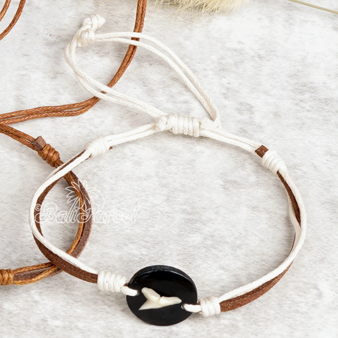 Bracelet Leather With Teeth Resin