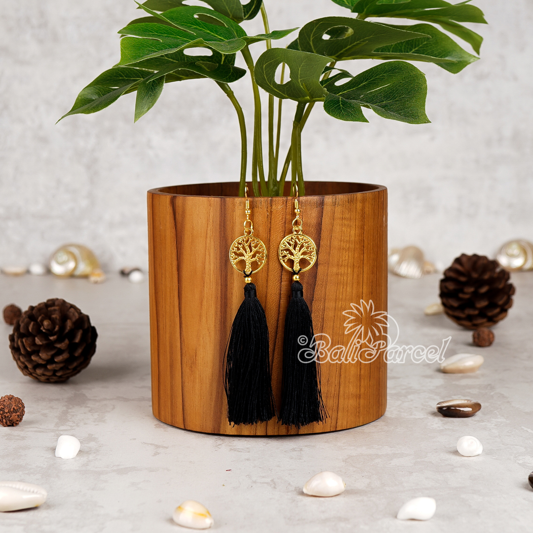 Cowrie Shell Tassel Earring