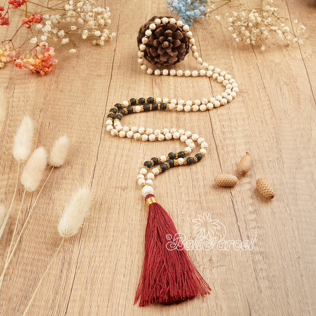 Cream Stone Necklace