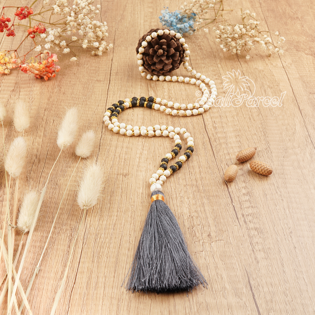 Cream Stone Necklace