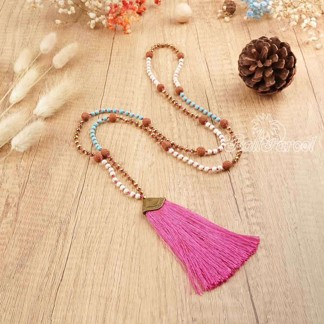 Cream And Turquoise Stone Necklace