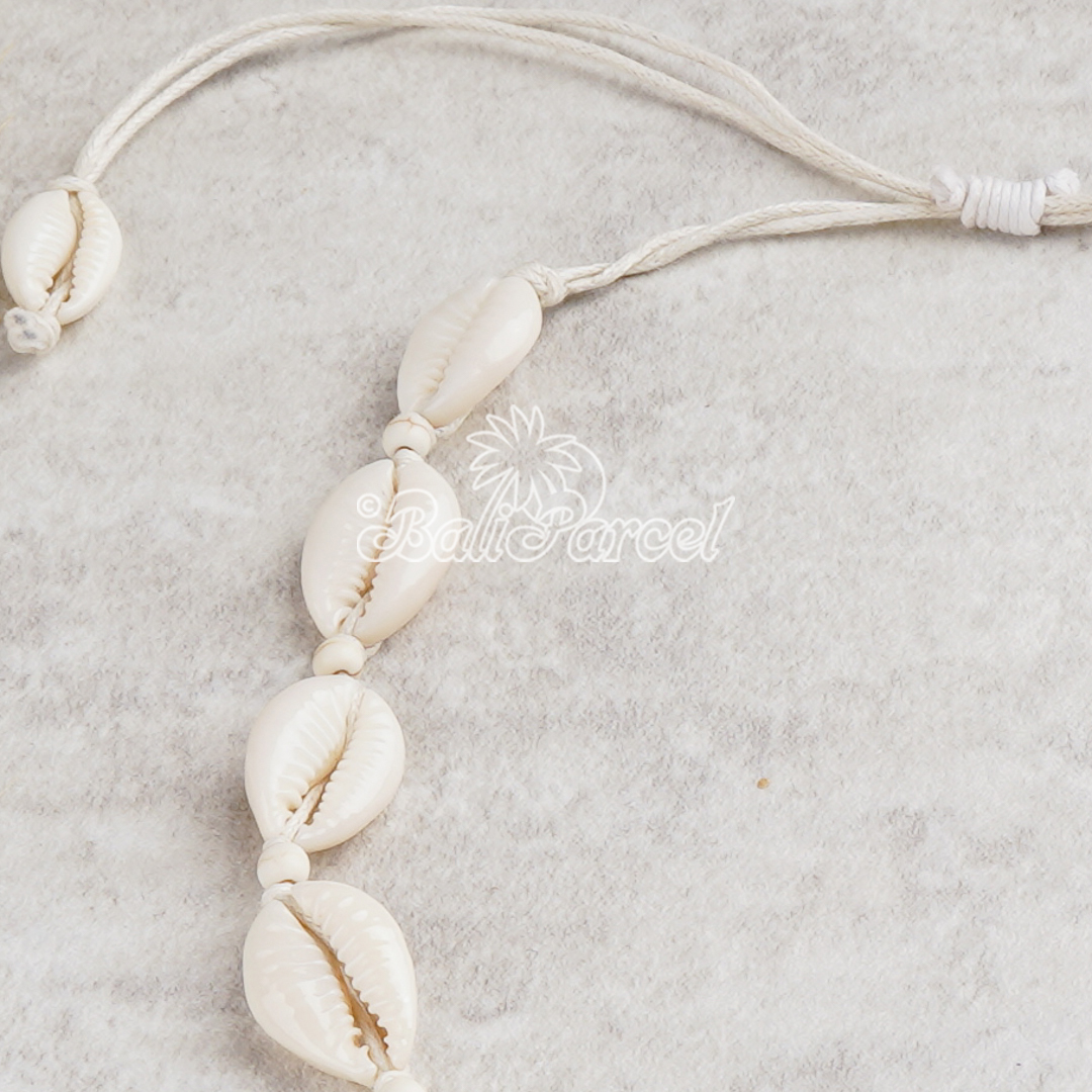 Cowrie Shell Choker Necklace