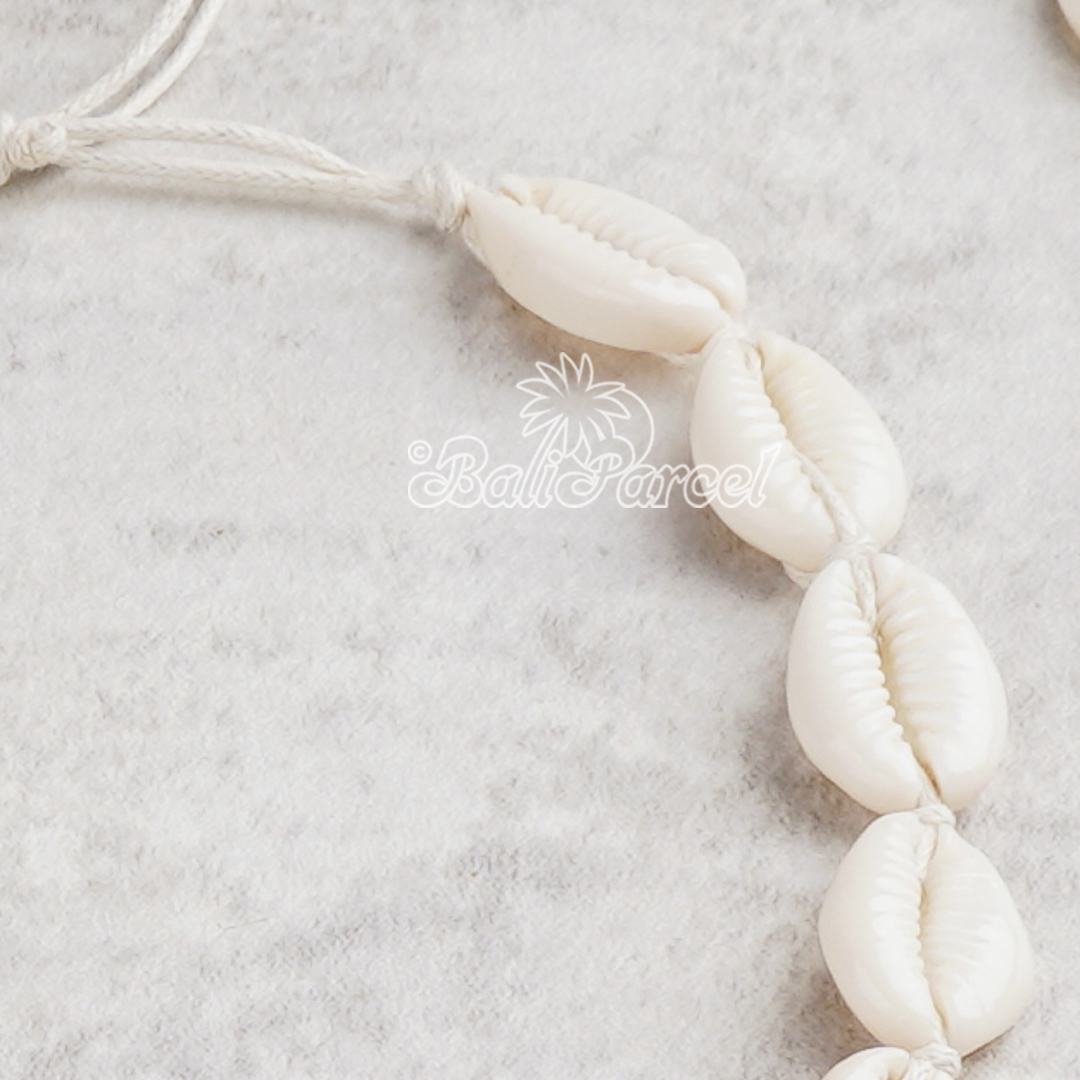 Cowrie Shell Choker Necklace