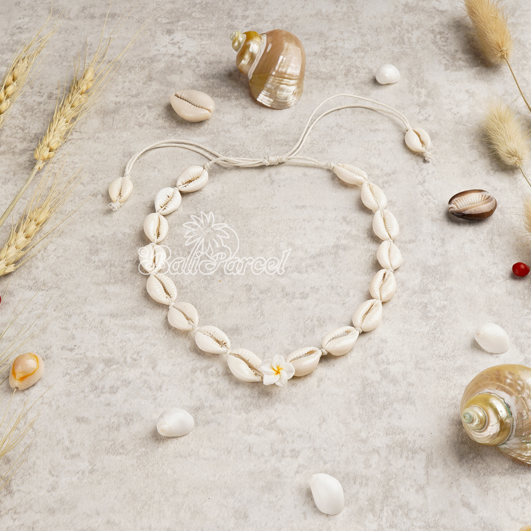 Cowrie Shell Choker Necklace