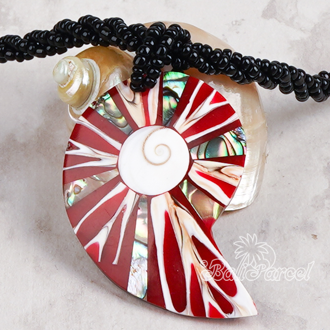 Pendant Necklace Inlaid Shell