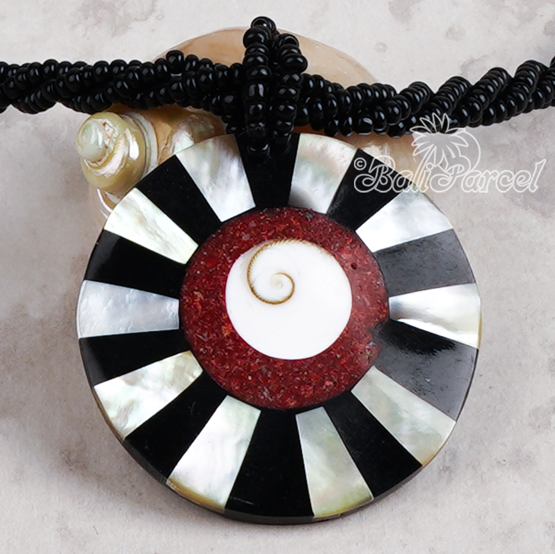 Pendant Necklace Inlaid Shell