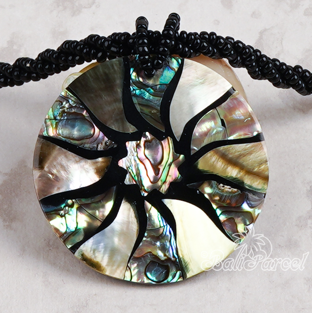 Pendant Necklace Inlaid Shell